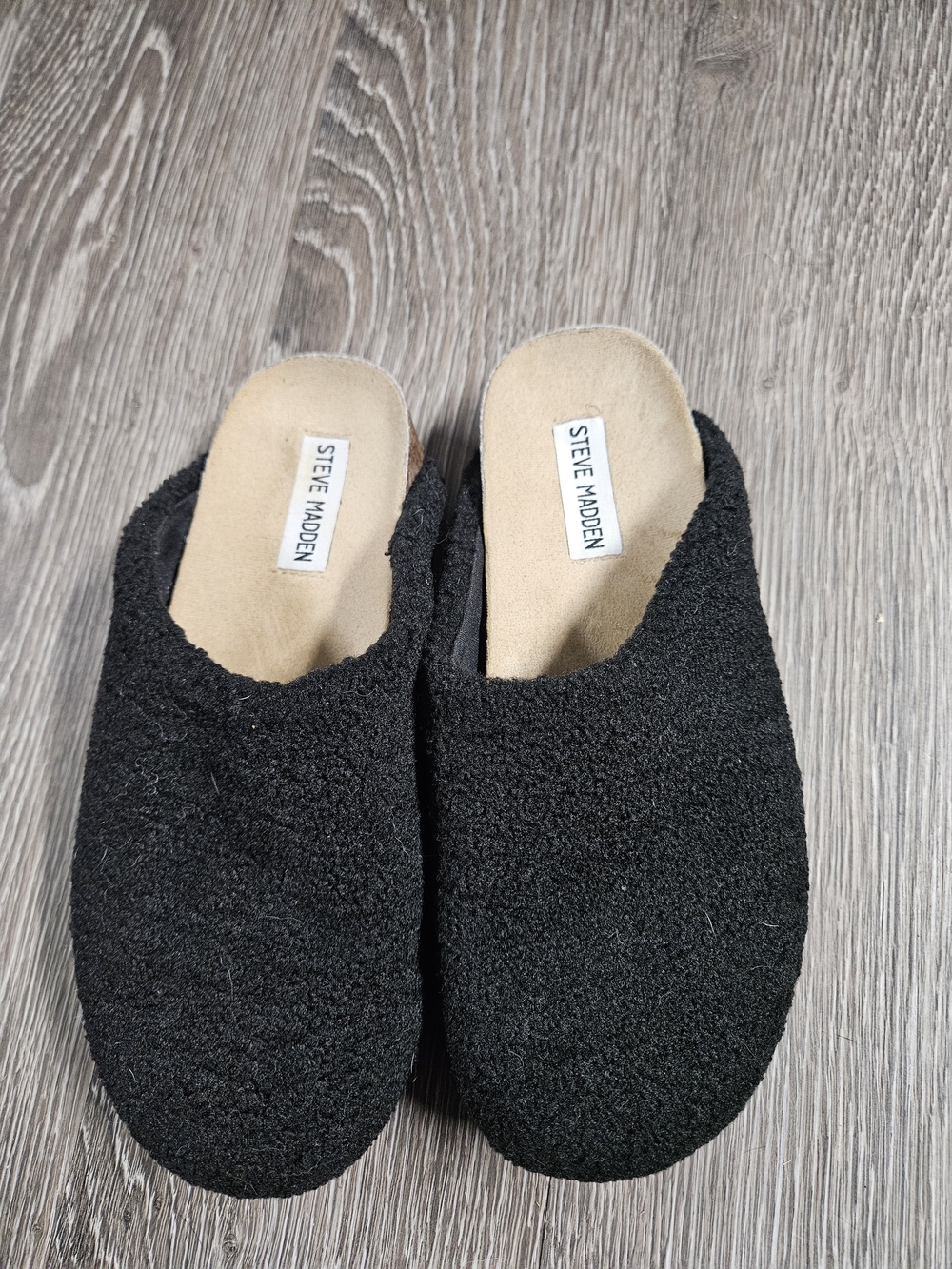 Steve Madden Black Texturedk Slip-On Flats